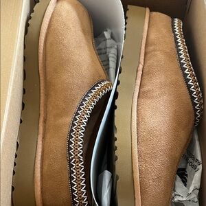 Uggs Tazman Mens Tan Suede Slip-On Shoes